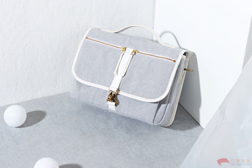 16396428732350.jpg 攝圖網_500990327_包包女士男士手提包錢包斜挎包背包(企業商用)_副本.jpg