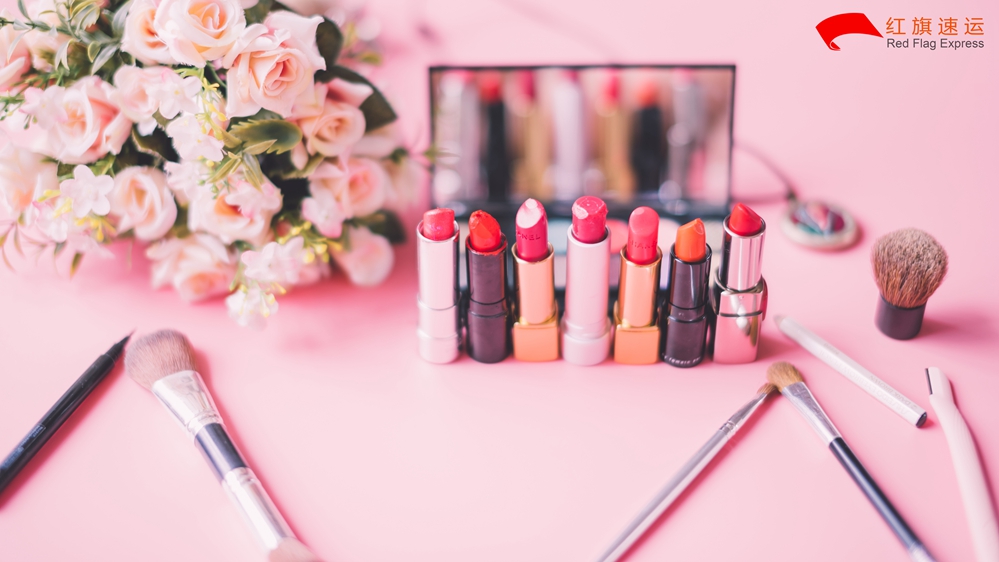 16398120634752.jpg 攝圖網(wǎng)_500498717_美妝口紅化妝品(企業(yè)商用)_副本.jpg