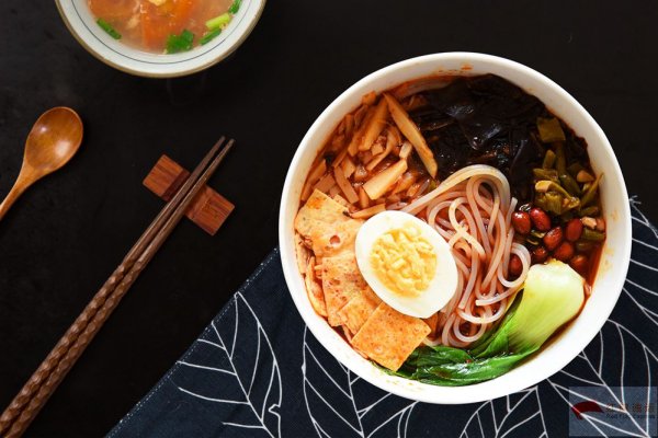 暢享傳統(tǒng)美食，螺螄粉直達(dá)臺灣